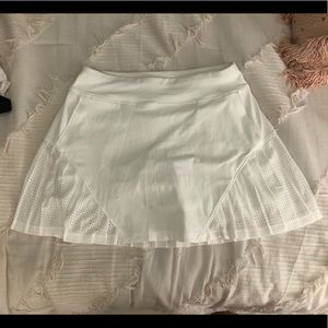 Under Armor white tennis skirt